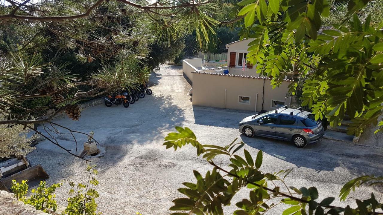 Chambre Pour Cyclistes Au Mt Ventoux Le Barroux Buitenkant foto